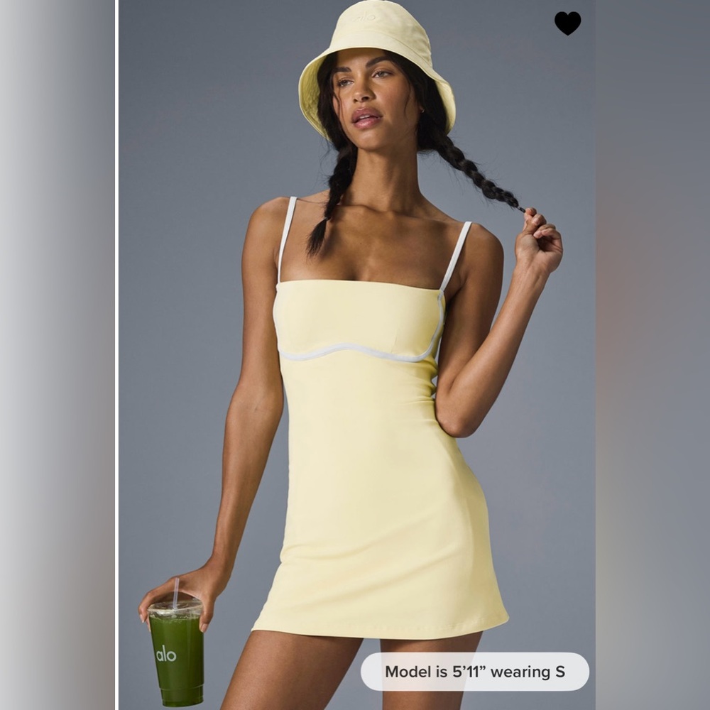 🍋 NWT- ALO Yoga Airbrush Streamlined Dress - Lemon Ice/White